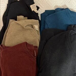 St. John's Bay V-Neck Sweaters Black and Blue